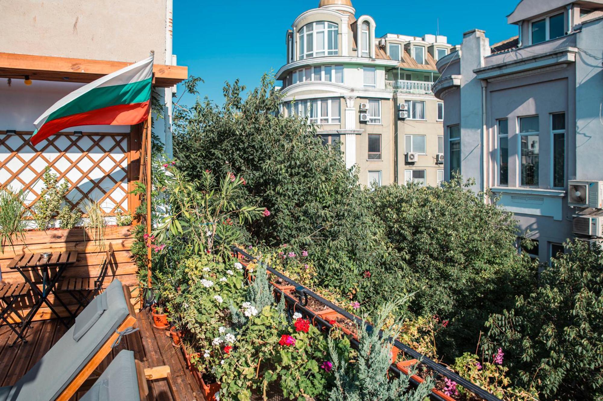 Three Dolphins Hotel With Rooftop Terracе Варна Екстер'єр фото